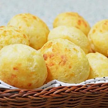 Brazilian Pão de Queijo Tapioca Cheese Bread