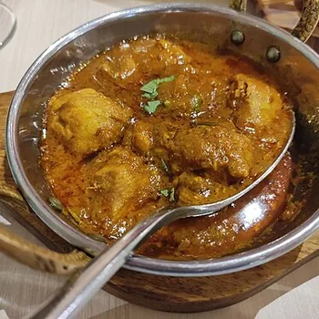 شانا ماسالا (إيدام حمص هندي بالطماطم والزنجبيل والكزبرة)