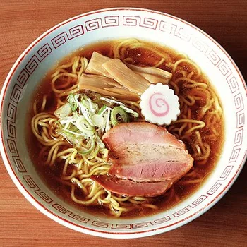 Kip ramen noedelsoep