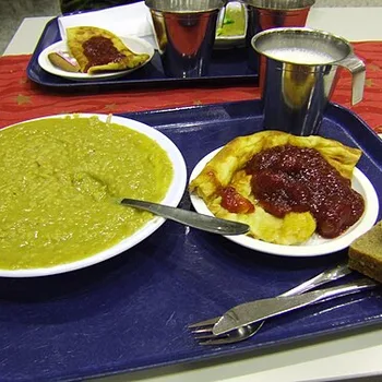 شوربة البازلاء الهولندية الشتوية (سنيرت)