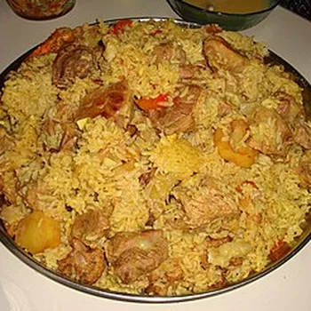 Maqluba met kip en aubergine
