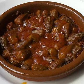 يخنة بامية باللحم والأرز