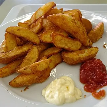 Oven-Baked Potato Wedges with Skin & Rosemary