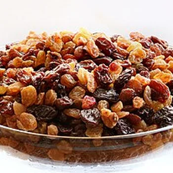 زبيب أسود مجفف