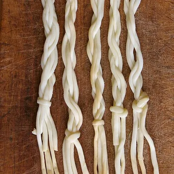 Syrian Braided Cheese (Majdouleh)