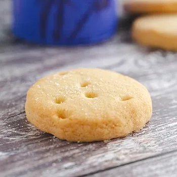 Levantine Ghorayeba Shortbread with Pistachio